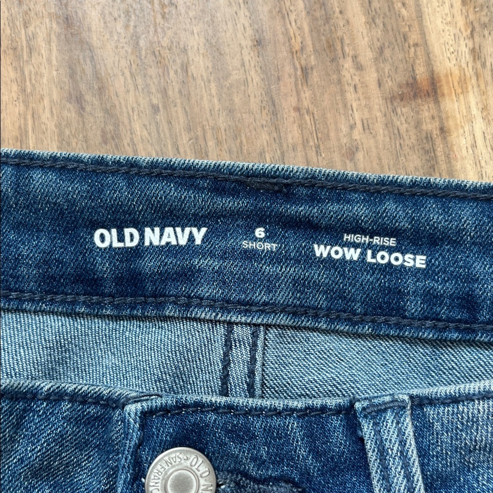 Old Navy High-Rise Wow Loose Jeans - Picture 7 of 8